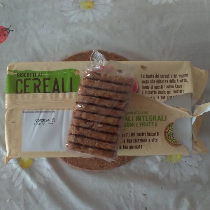 photo of Coop biscotti ai cereali shared by @geb on  30 Jun 2023 - review