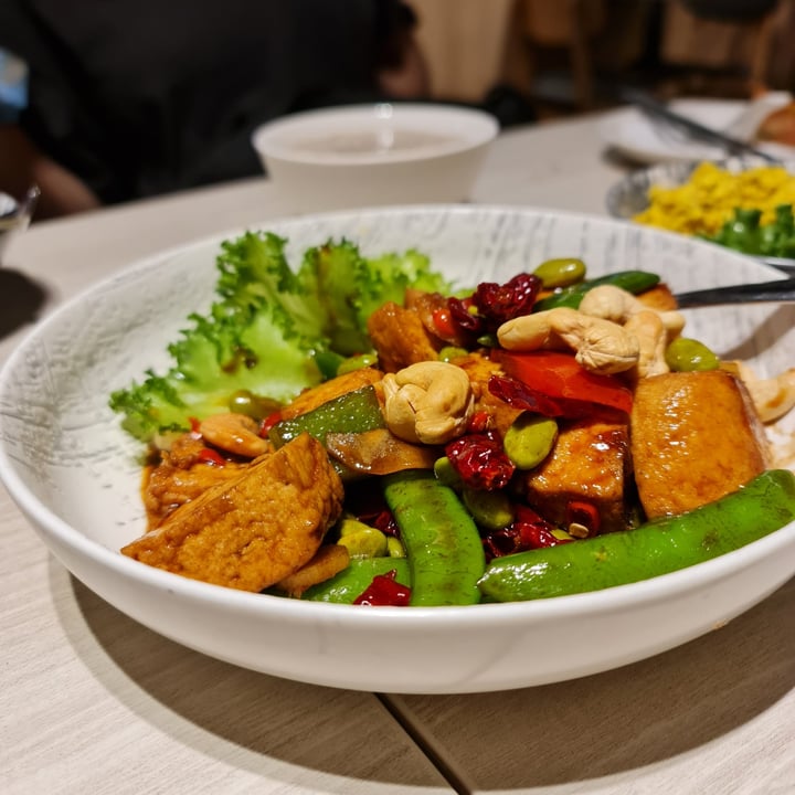 photo of iVegan Kung Pao Tofu shared by @parismelody on  08 Apr 2023 - review