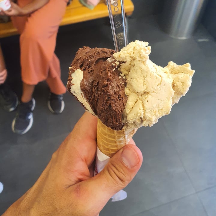 photo of Ice Cream Festival Gelato cioccolato fondente e cappuccino shared by @269vegan269 on  12 Jul 2023 - review