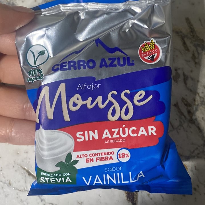 photo of Cerro Azul Alfajor Mousse de Vainilla shared by @micaelardn14 on  05 Mar 2023 - review