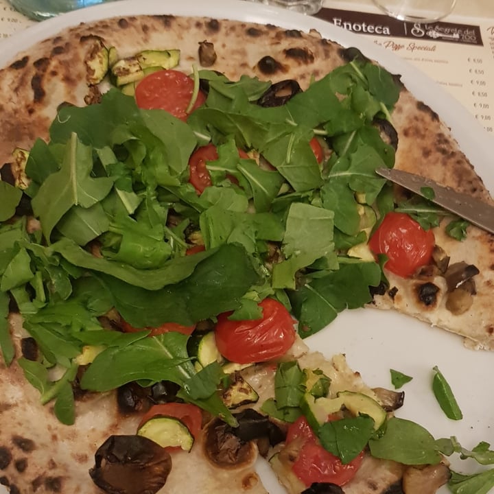 photo of Osteria O' Pizzaiuolo Focaccia Integrale Con Zucchine, Melanzane, Pomodorini E Rucola shared by @veroveronica on  02 Apr 2023 - review