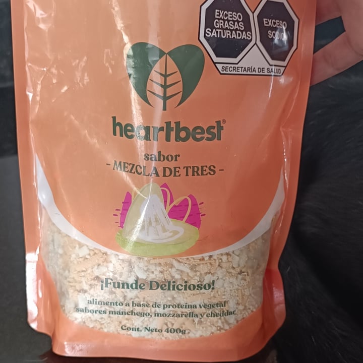 photo of Heartbest Mezcla De  Tres Quesos shared by @dhyhanna on  14 May 2023 - review