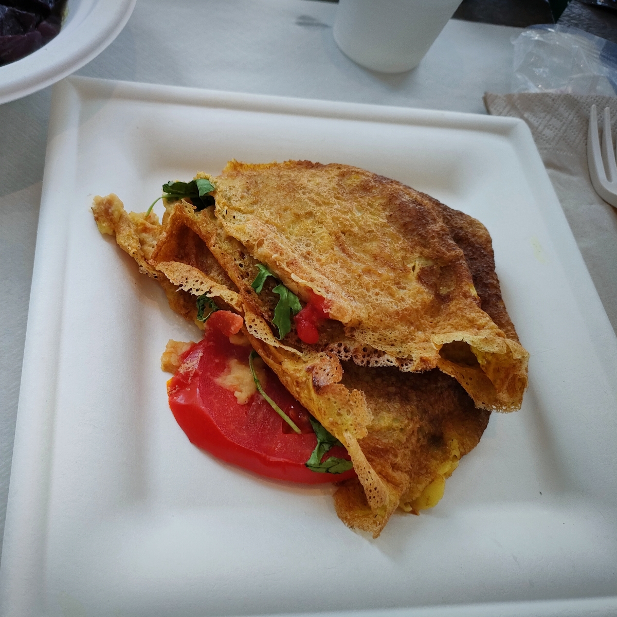 Vegèta Gastronomia Crepe con Hummus,Pomodori e Rucola Reviews | abillion