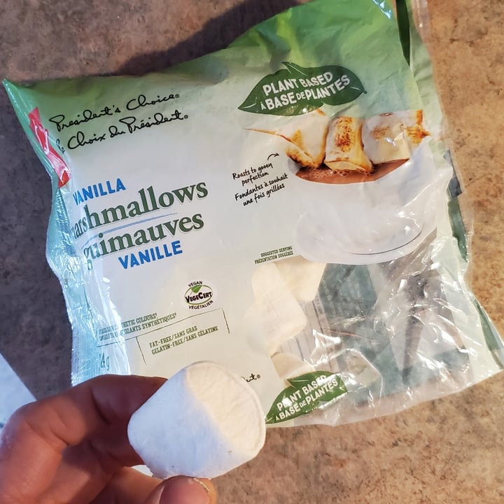 photo of President's Choice Vanilla Marshmallows shared by @courage-and-a-brick on  18 Mar 2023 - review