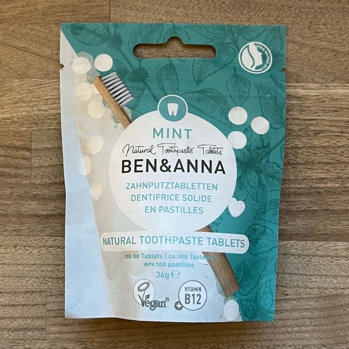 photo of Ben & Anna Mint Natural toothpaste tablets shared by @alessiof91 on  25 Mar 2023 - review