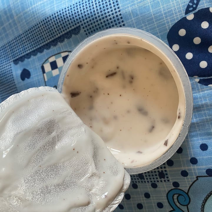 photo of Alpro Absolutely Coconut Stracciatella shared by @mariapiav on  18 Jun 2023 - review