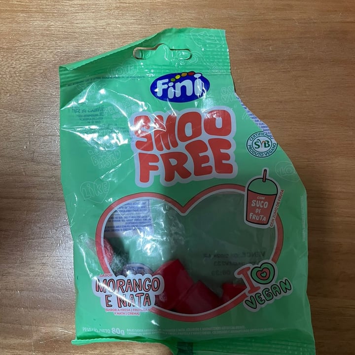 photo of Fini Smoo Free Morango e Nata shared by @agathalima on  27 Mar 2023 - review