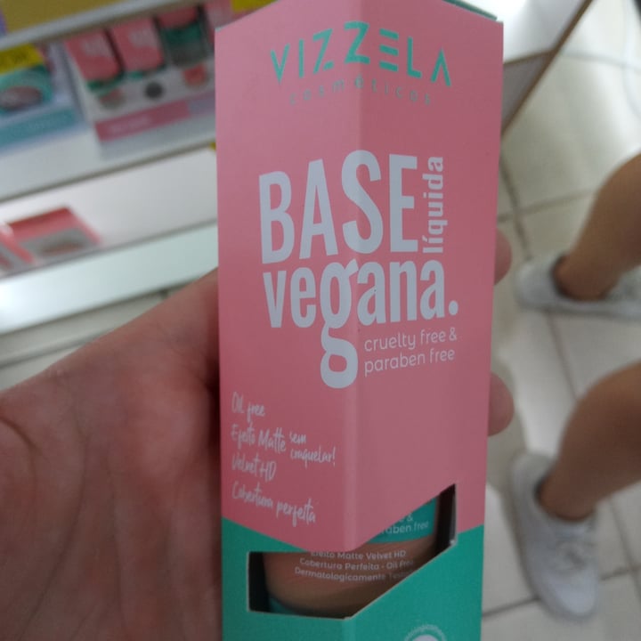 photo of Vizzela Cosméticos Base Vegana Líquida shared by @rafagym on  30 Apr 2023 - review