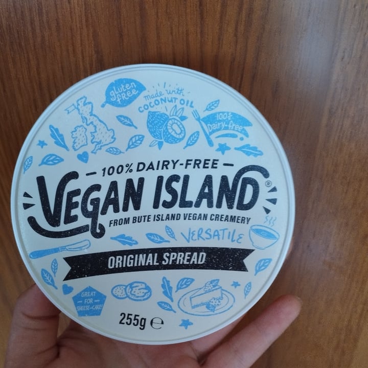 photo of Vegan island Dairy Free Spread Original shared by @azaholmes01 on  04 Aug 2023 - review