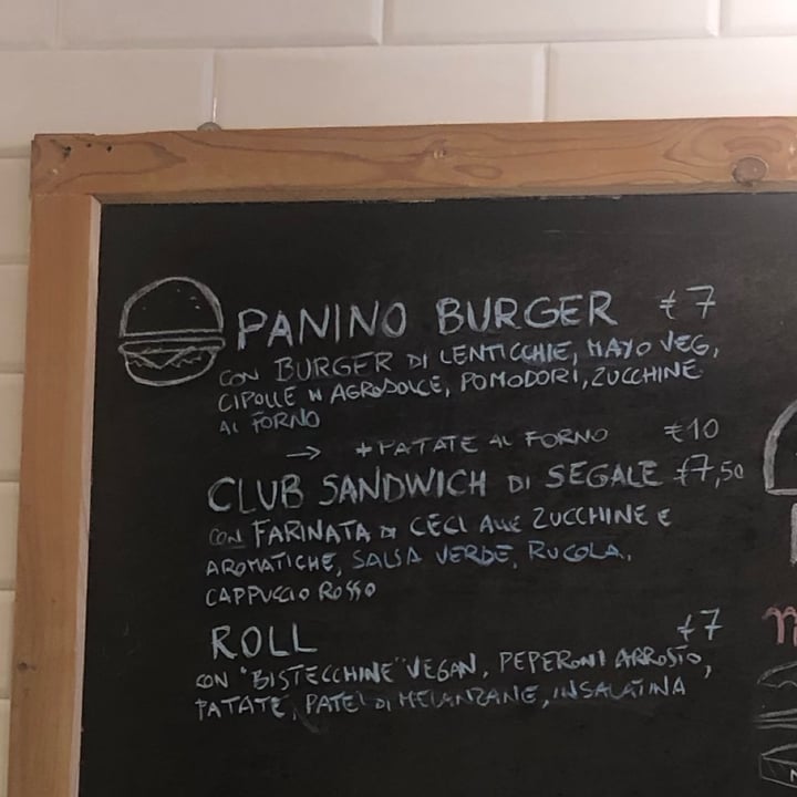 photo of Malerba Panino burger shared by @aaaagaaataaaa on  01 Jul 2023 - review