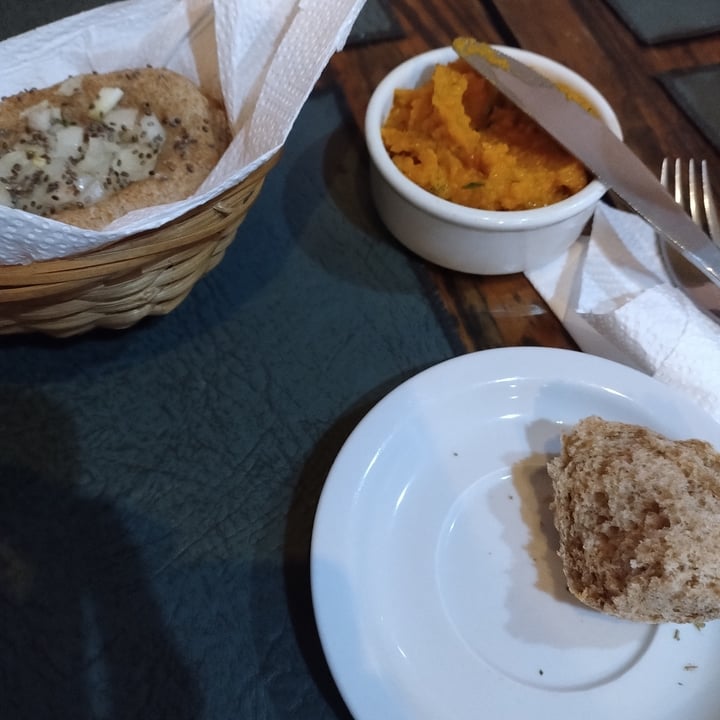 photo of Abuela Pan dip de zanahoria shared by @valerialaime on  07 Jul 2023 - review