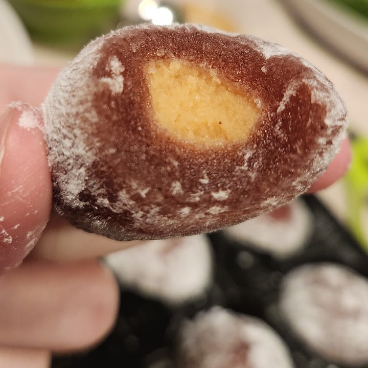 photo of V Revolution Japanese-style Mochi (Taro Flavor) shared by @lizzib on  18 Feb 2023 - review