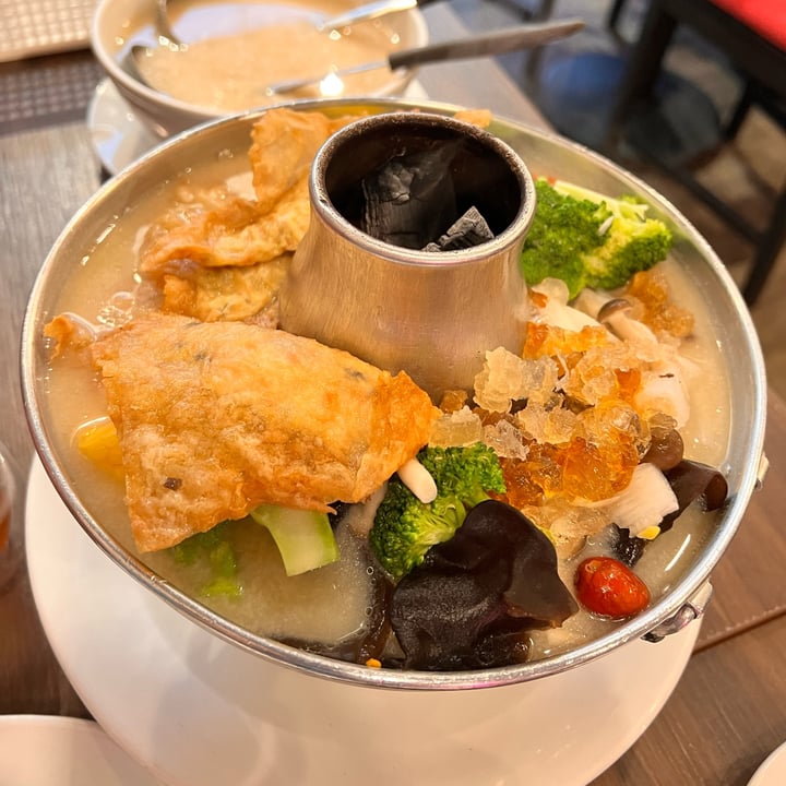 photo of New Fut Kai Vegetarian Restaurant Miso soya milk hotpot shared by @eritakay on  27 Jul 2023 - review