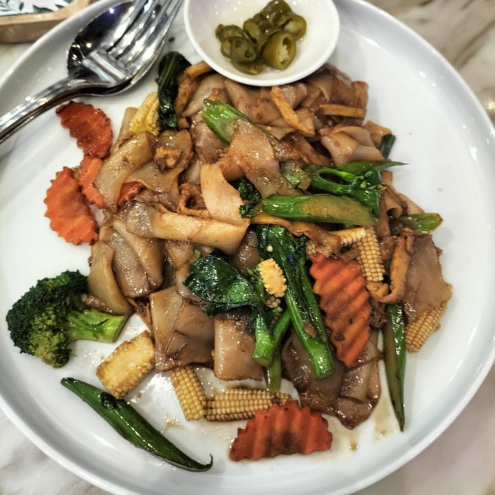 photo of Bangkok Jam Great World City Stir-fried Kway Teow with OnlyEg shared by @cheddarhamster on  31 Mar 2023 - review