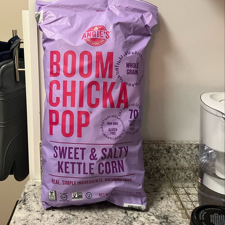 photo of Angie's BOOMCHICKAPOP Sweet & Salty Kettle Corn shared by @tamirizg on  11 Aug 2023 - review
