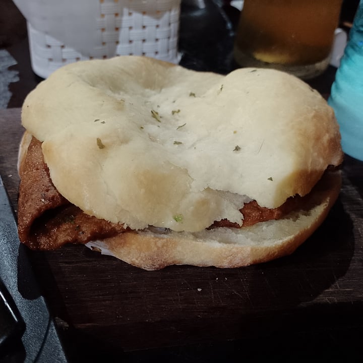 photo of Pizzeria El Golpe Sandwich de seitán shared by @soynayme on  06 Feb 2023 - review