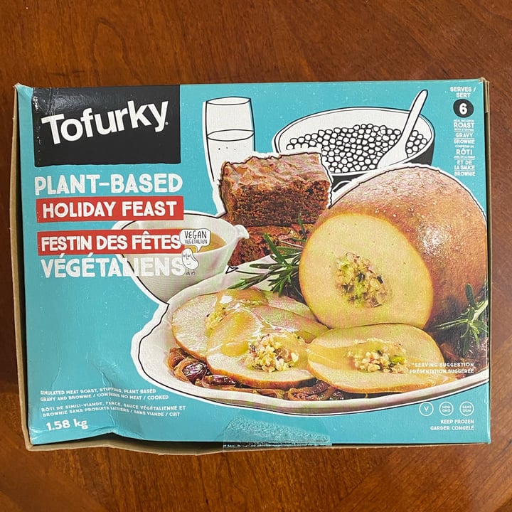 photo of Tofurky Plant Based Holiday Feast shared by @anniekimderoy on  09 Apr 2023 - review