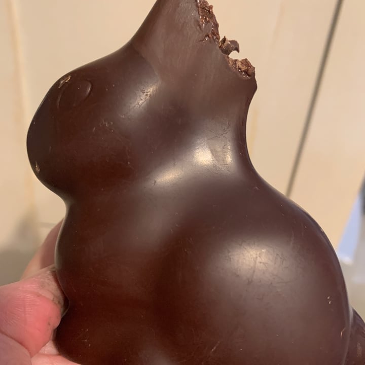 photo of Lindt Gold Bunny Dark Chocolate  shared by @onehungryvegan on  09 Apr 2023 - review