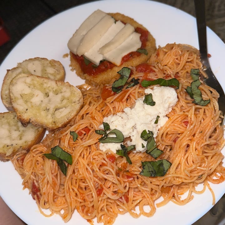 photo of Gardein Crispy Chick’n Patties shared by @autvvmn on  04 Jan 2023 - review