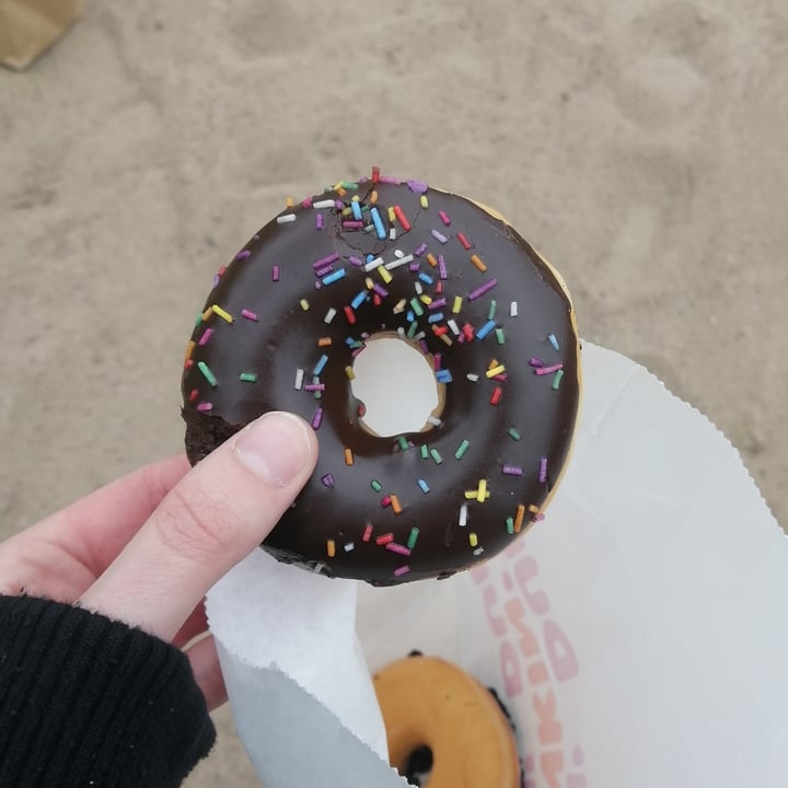 photo of Dunkin' Donuts chocolate rainbow donut shared by @veggiehugs on  29 Apr 2023 - review