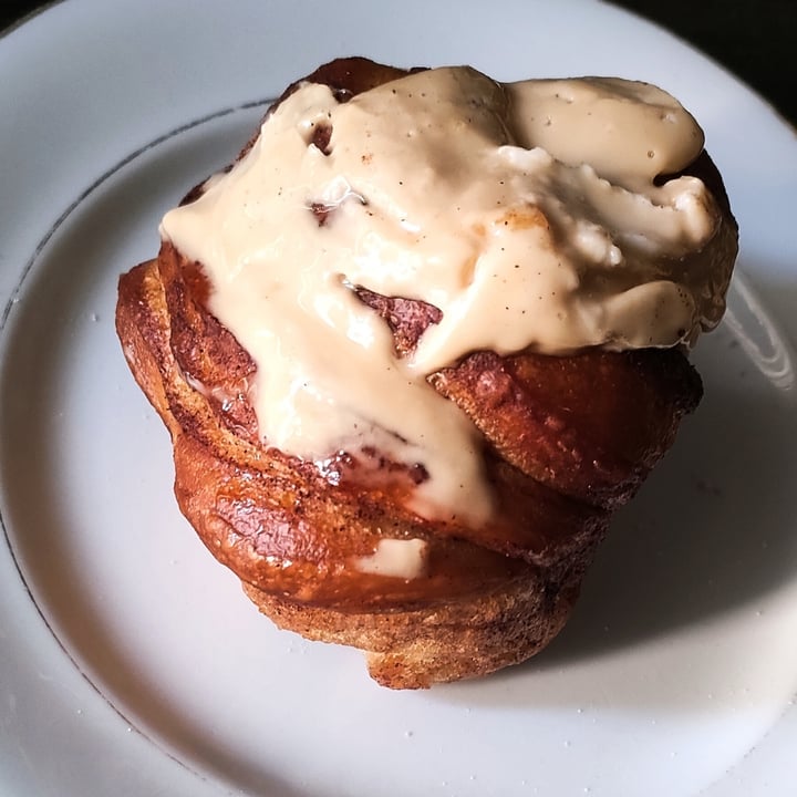 photo of Missbake Cinnamon Rolls shared by @irene80 on  04 May 2023 - review