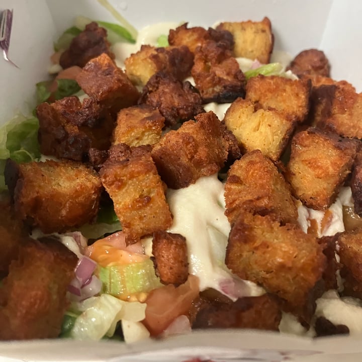 photo of Novos Veganos salada ceasar shared by @marcelarmb on  08 Apr 2023 - review