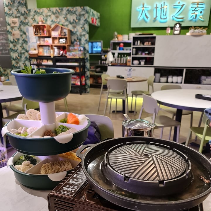 photo of Mother Earth Vegetarian Mookata Grill shared by @parismelody on  13 Apr 2023 - review