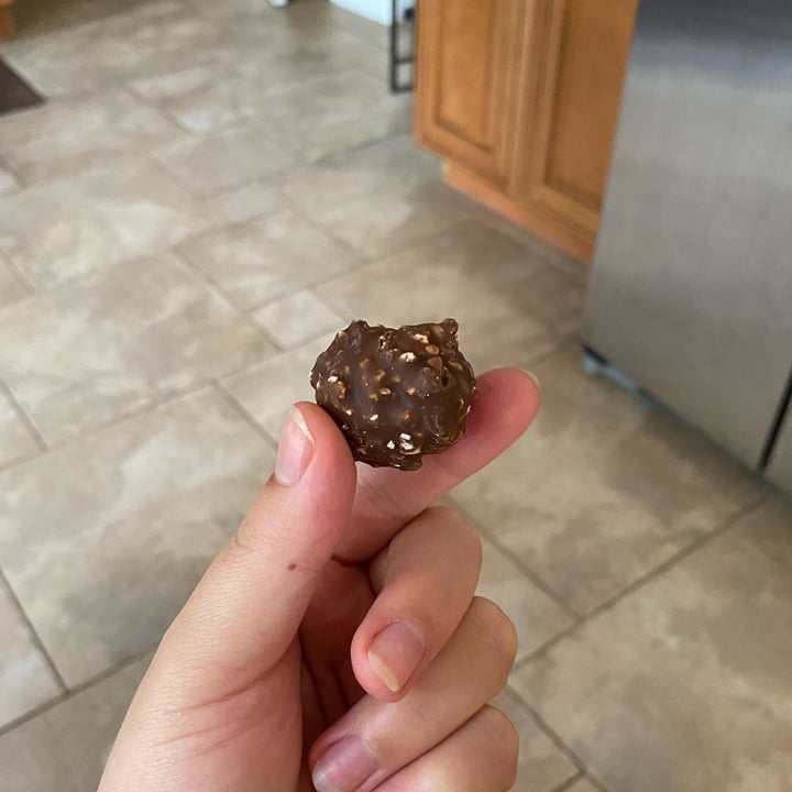 photo of LoveRaw Nutty Choco Balls shared by @pherz on  18 Jun 2023 - review