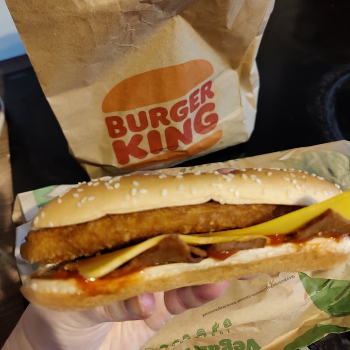 photo of Burger King Leicester Square Vegan Royale Bakon King shared by @plumesworld on  01 Jan 2023 - review