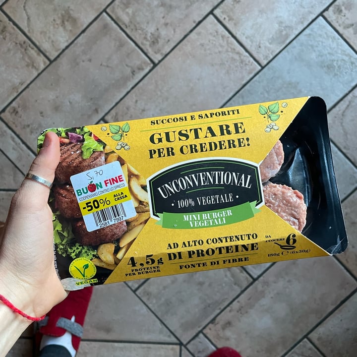 photo of Unconventional Plant Based Mini Burger shared by @deme on  04 Apr 2023 - review