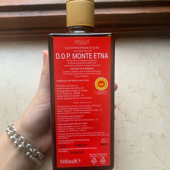 photo of Sikulus Olio Extravergine DOP Monte Etna Don Peppino shared by @matildesnt on  17 Jul 2023 - review