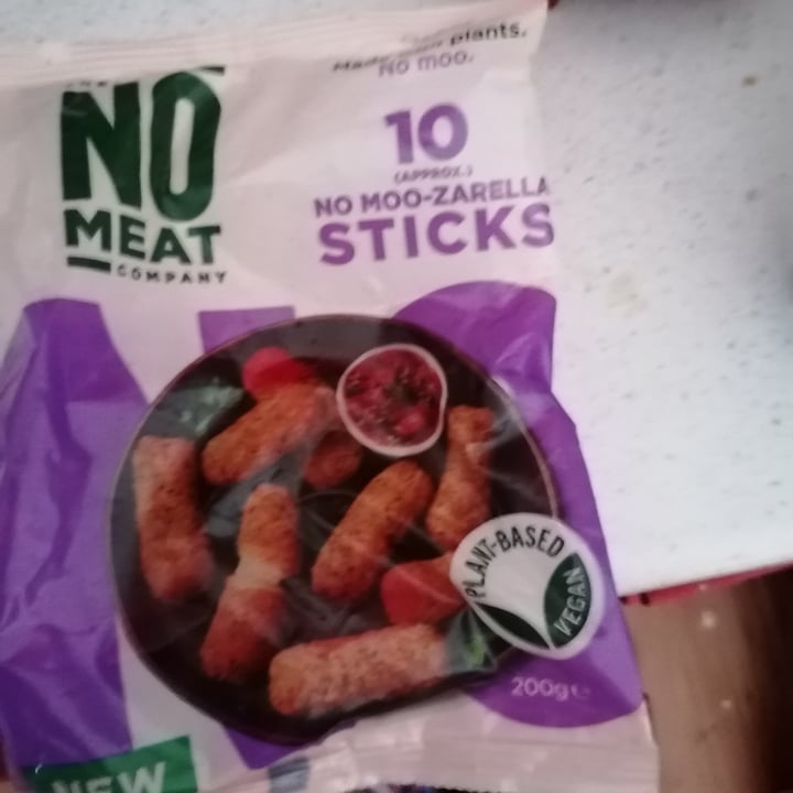 photo of Iceland no meat no meat moo sticks shared by @melgibs on  19 Dec 2022 - review