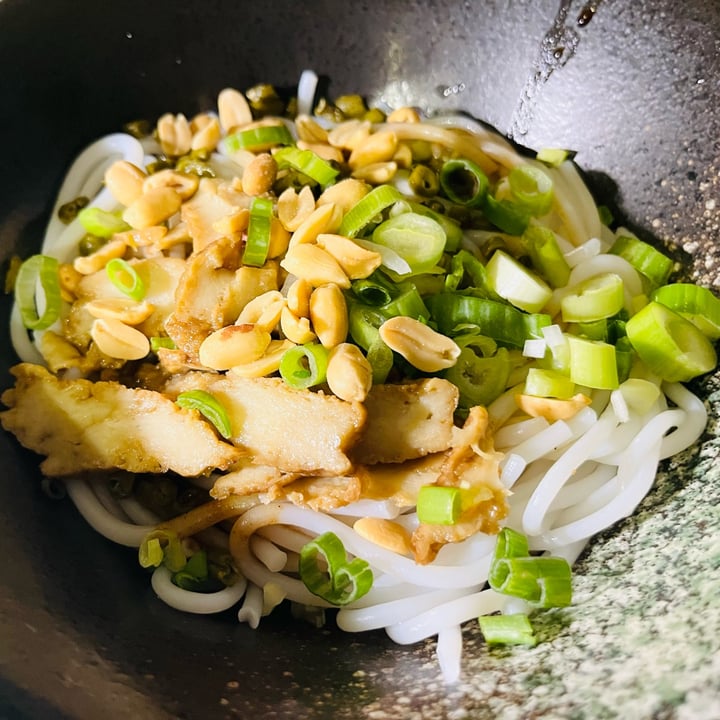 photo of Su Guan - Chinese Veg Spaghetti Di Riso e Seitan Al Gusto GuiLin shared by @miba on  23 Jul 2023 - review