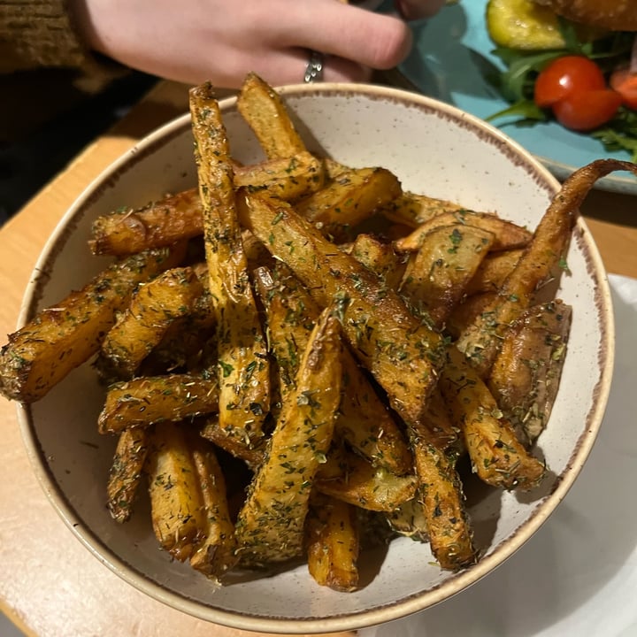 photo of Holy Cow oregano chips shared by @rhiannondiamxnd on  13 Feb 2023 - review