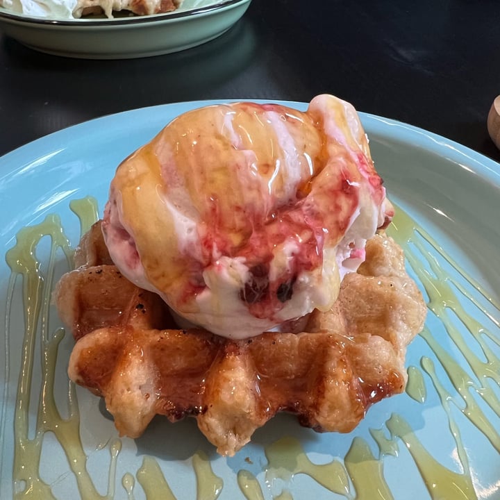 photo of IceLab NiceCream Creations Waffle shared by @papilio on  22 Jul 2023 - review