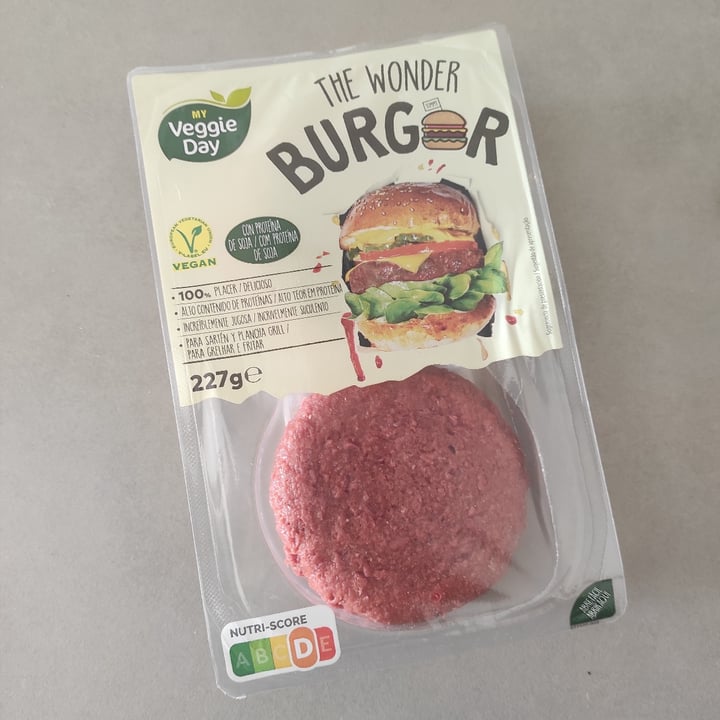 photo of My veggie day The Wonder Burger shared by @saruchi on  12 Feb 2023 - review