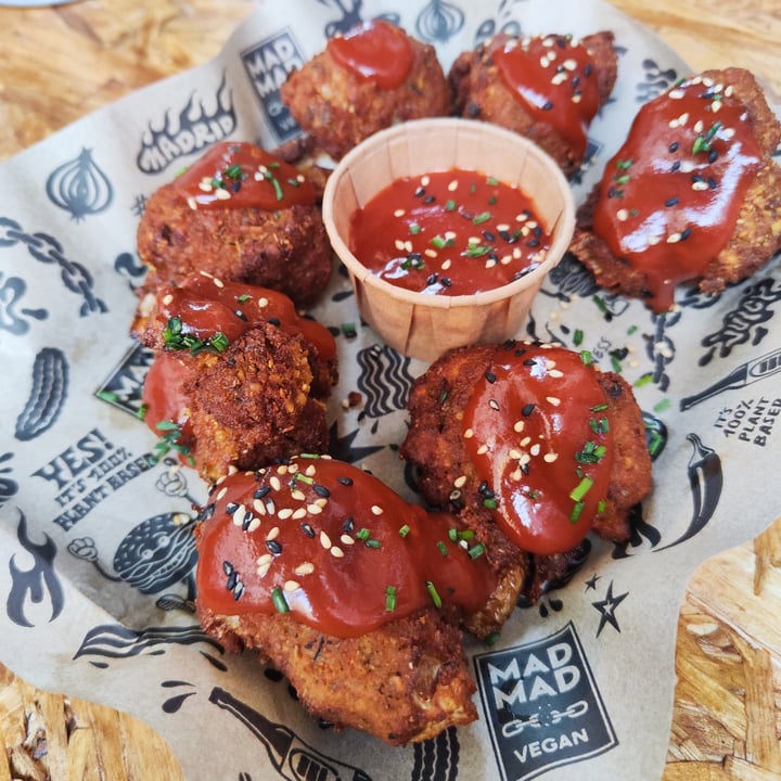 photo of Mad Mad Vegan Homemade Buffalo Coli Wings shared by @martate on  28 Jul 2023 - review