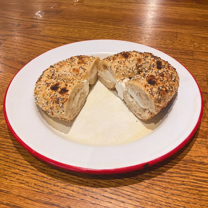 photo of Diesel Cafe Bagel with Tofutti shared by @veganeverythingchild on  14 Aug 2023 - review