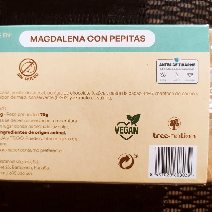 photo of Veggie Maai Magdalenas con Pepitas de Chocolate shared by @rominaguch on  15 Aug 2023 - review