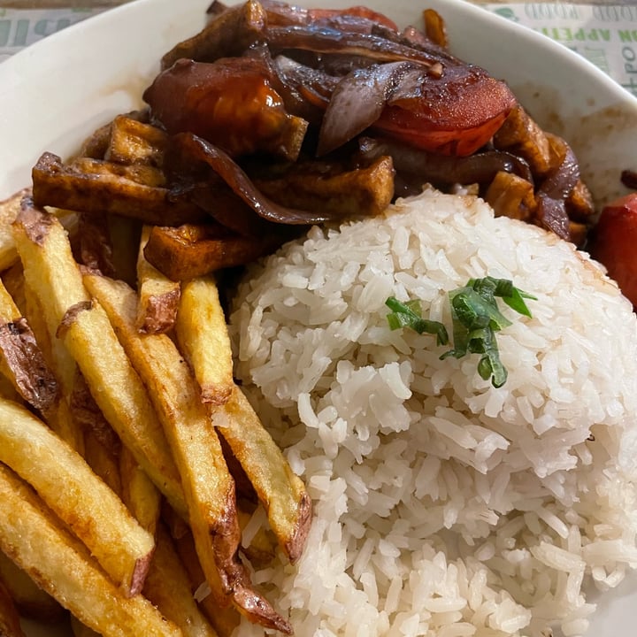 photo of El Vegan Tofu Saltado shared by @cynxmar on  27 Jul 2023 - review