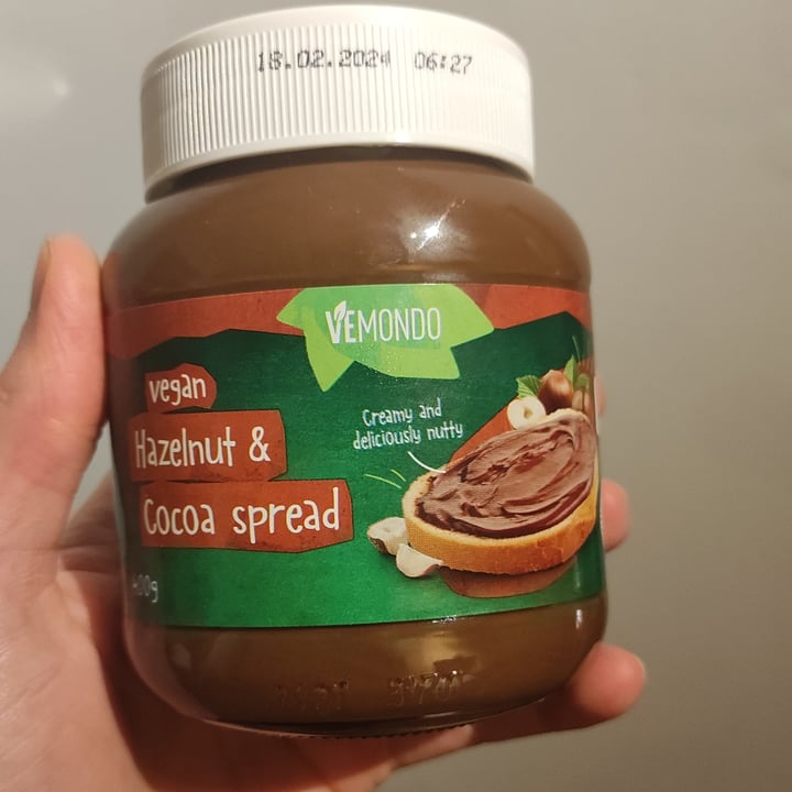 photo of Vemondo Hazelnut & Cocoa Spread shared by @c1ngl on  30 Dec 2022 - review