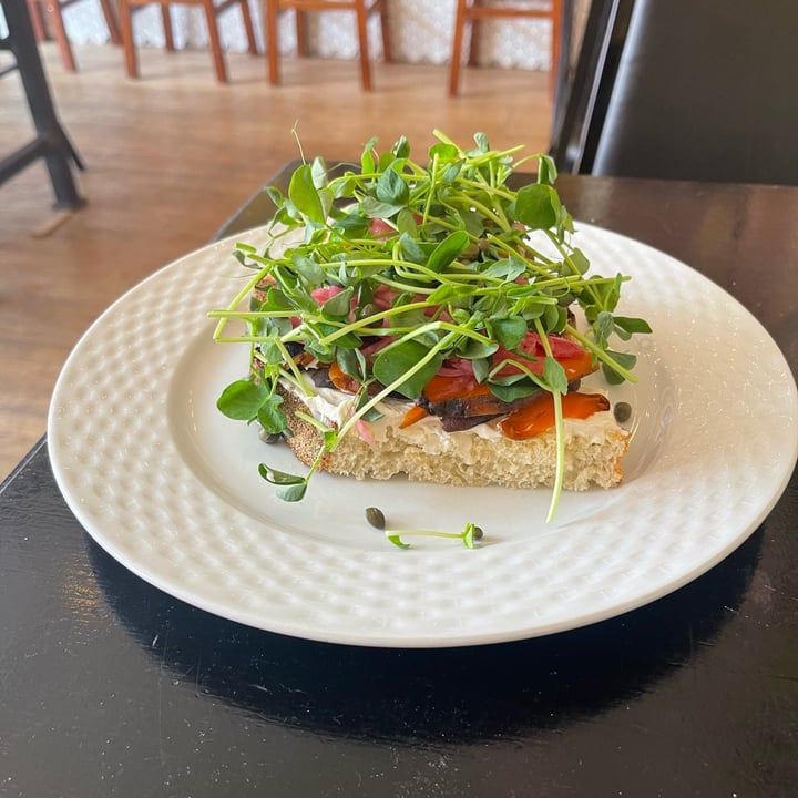photo of Greenhorn Smoked Carrot Toast shared by @ngregory on  01 Jul 2023 - review