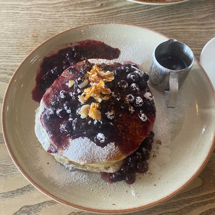photo of Nowhere Man Blueberry Pancakes (made Vegan) shared by @lucafero on  12 May 2023 - review