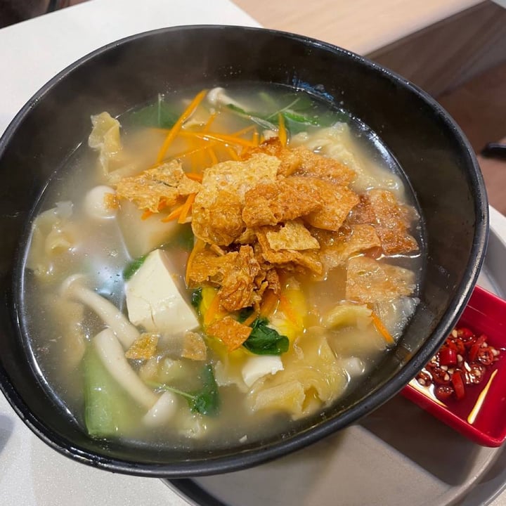 photo of Red Apple Veggie Café Pumpkin Mee Hoon Kway shared by @browngirlvegan on  13 Feb 2023 - review