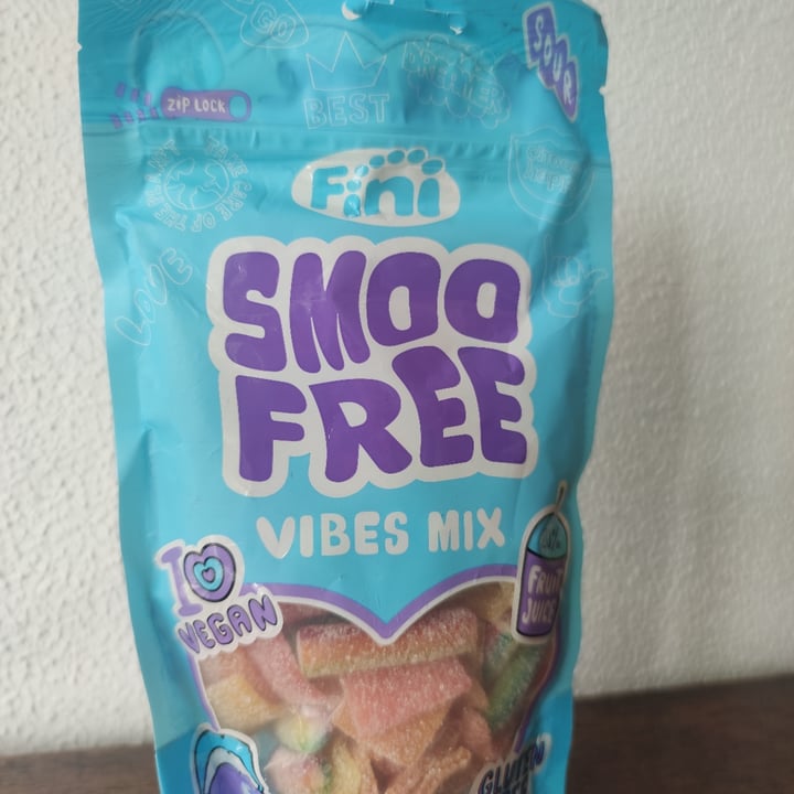 photo of Fini Smoo Free Vibes Mix shared by @irmaaa on  14 Feb 2023 - review