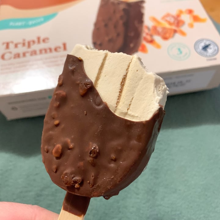 photo of Snö Triple Caramel Frozen Dessert shared by @nowmakeitvegan on  27 Feb 2023 - review