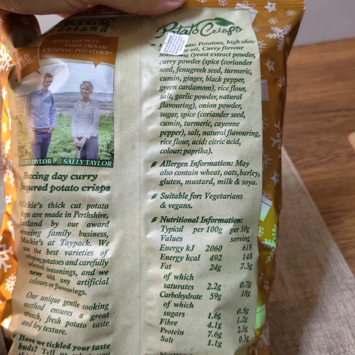 photo of Mackie's of Scotland Boxing Day Curry Flavour Crisps shared by @stevenneoh on  01 Jan 2023 - review