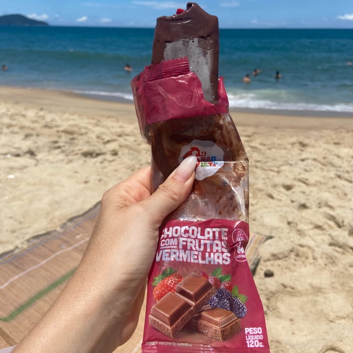 photo of napoleta paleta de chocolate com frutas vermelhas shared by @karolfiori0707 on  09 Feb 2023 - review