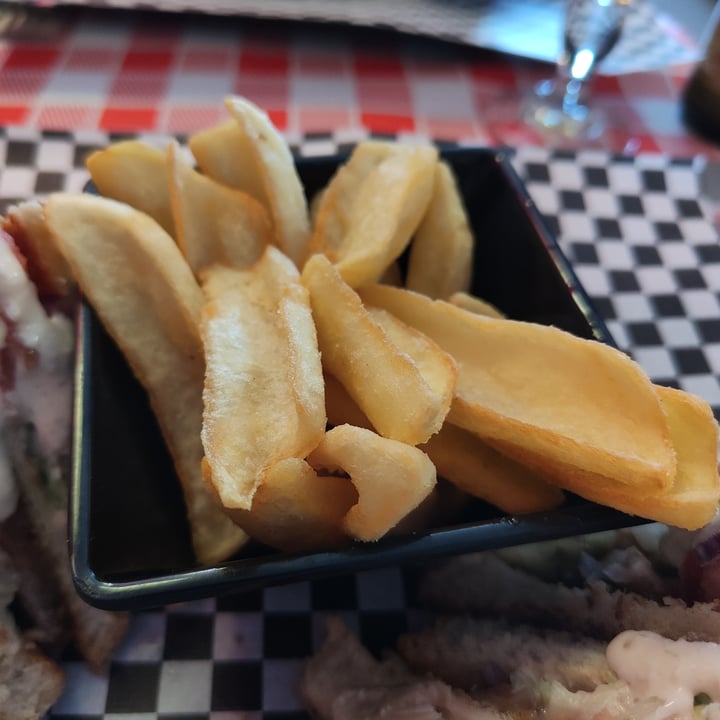 photo of DC Burguer 2.0 Sandwich Missouri Vegan shared by @emedemo on  12 Feb 2023 - review