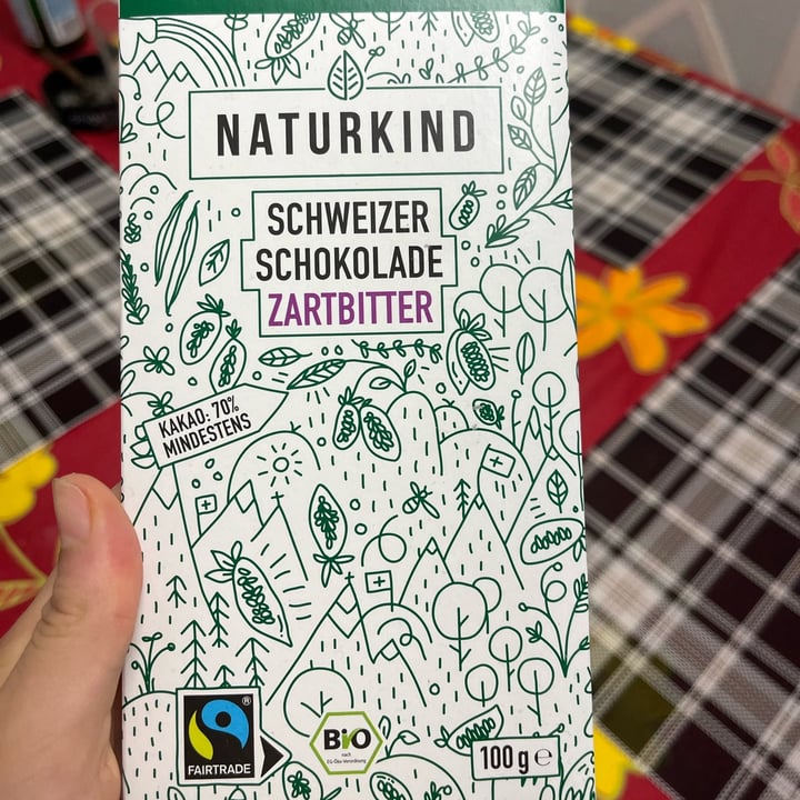 photo of Naturkind schweizer schokolade zartbitter shared by @giuliazecchini on  14 Aug 2023 - review